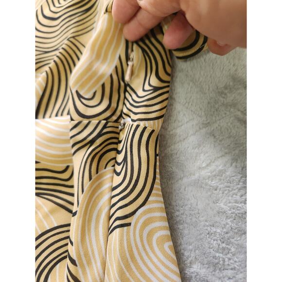 Ashley Stewart Peplum Blouse Flutter Sleeve Size 26 3X - Picture 9 of 11